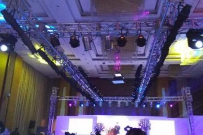 舞台设备租赁指南 在成都如何挑选适合的演出音响设备